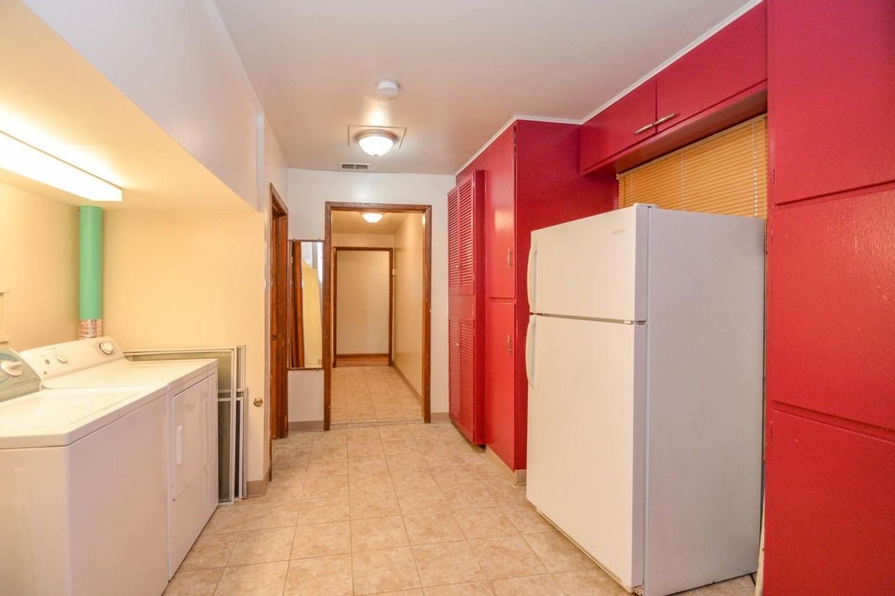 404 East 20th - Photo 5 of 15