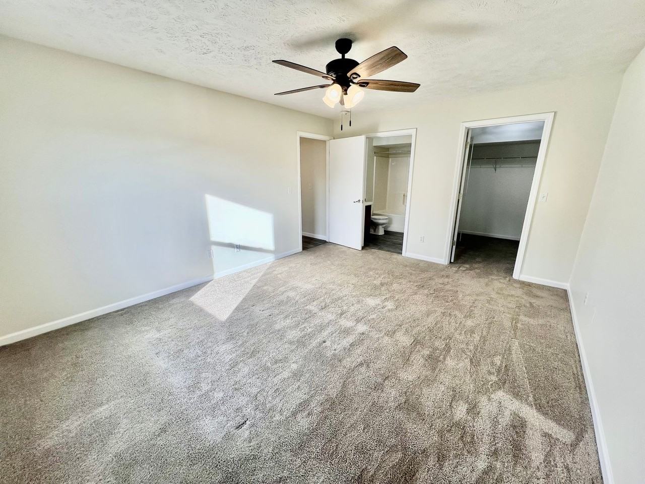 1701 / 1705 RT Dunn - Photo 5 of 12