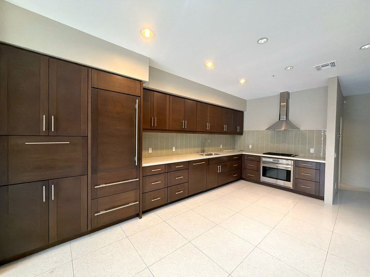 803 N Palm Canyon Dr #07 - Photo 6 of 28