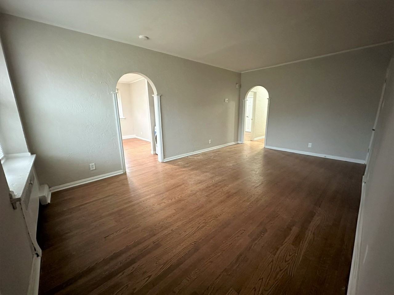 4927 Wynnefield Ave - Photo 3 of 50