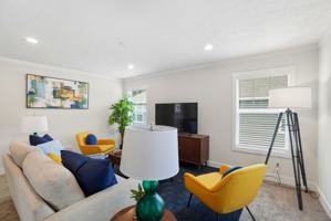 featured image of 2102 24th St Ne