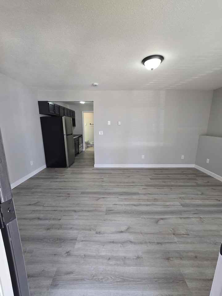 4199 Sunset Dr #4 - Photo 2 of 11