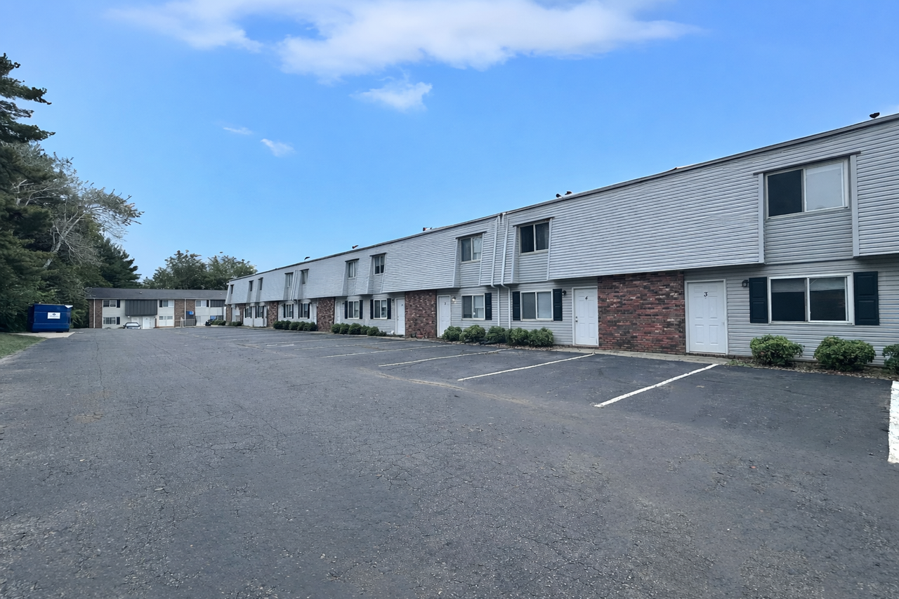 Rand at Mimosa Apartments - Photo 2 of 5