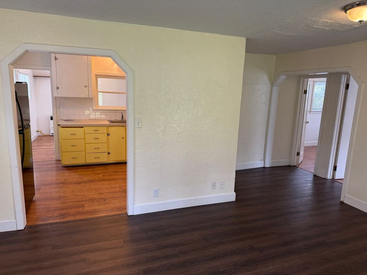 2955 River Rd - Photo 3 of 31