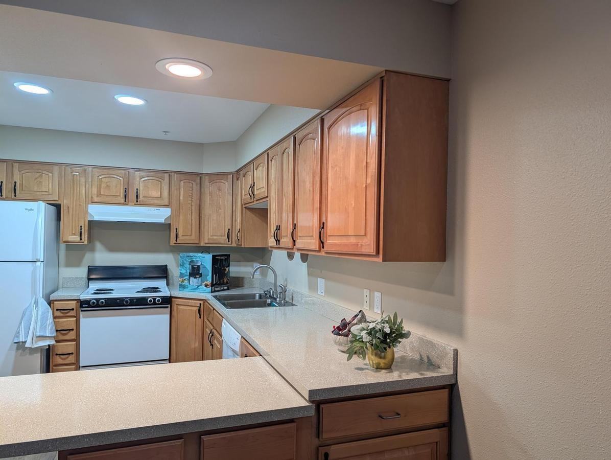 115 Merriam St - Photo 7 of 15