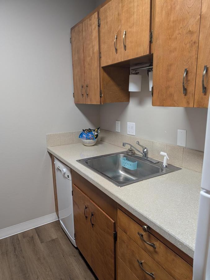115 Merriam St - Photo 3 of 5
