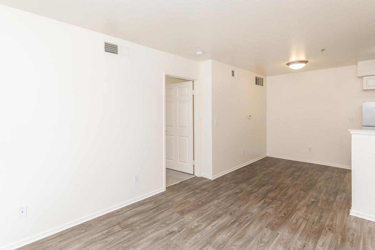 10122 Buena Vista Ave