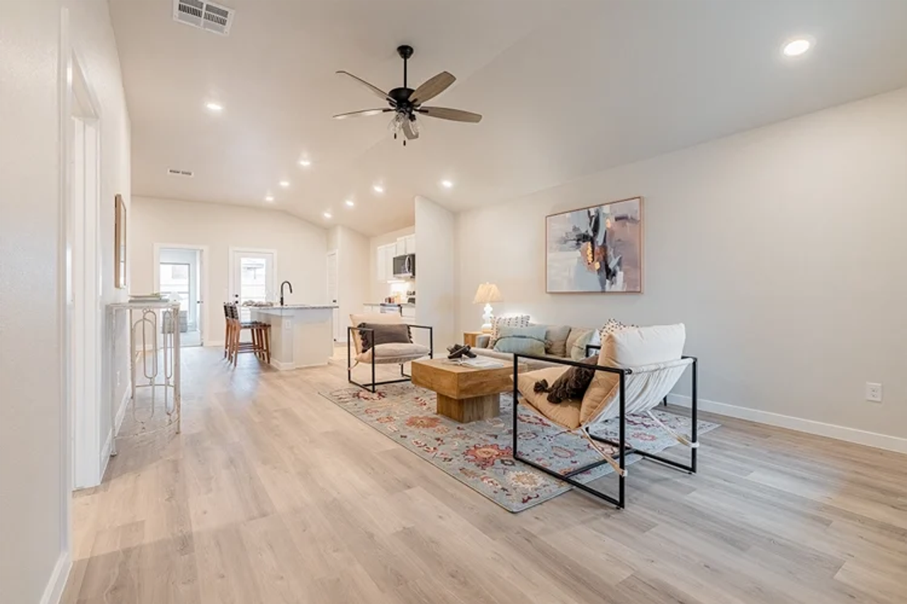 3019 139th St - Photo 2 of 13