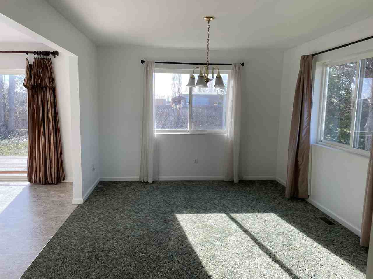 5639 Road K Ne - Photo 4 of 18