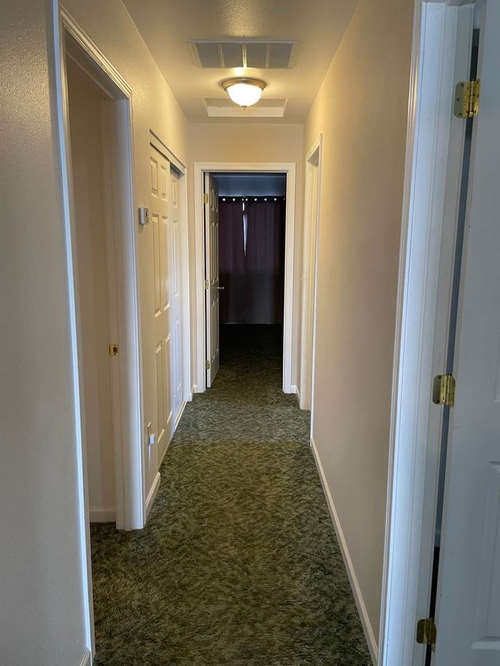 5639 Road K Ne - Photo 5 of 18