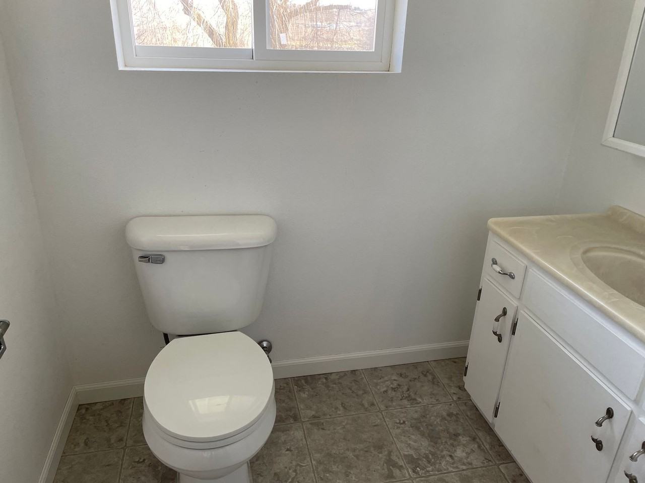 5639 Road K Ne - Photo 6 of 18