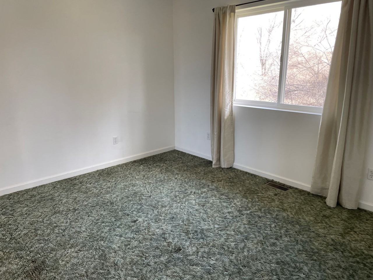 5639 Road K Ne - Photo 7 of 18