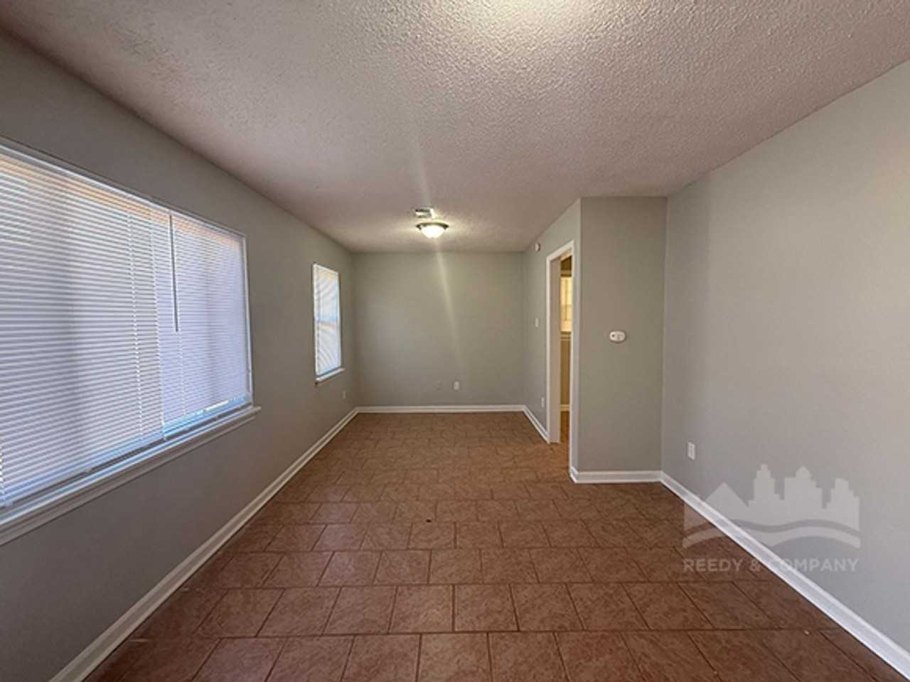 2313 Nunnelee Ave - Photo 4 of 14