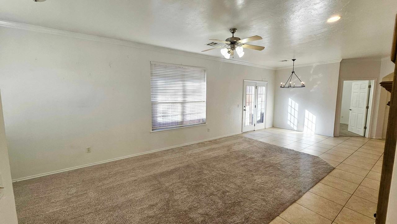 643 Sisken Ct - Photo 3 of 29