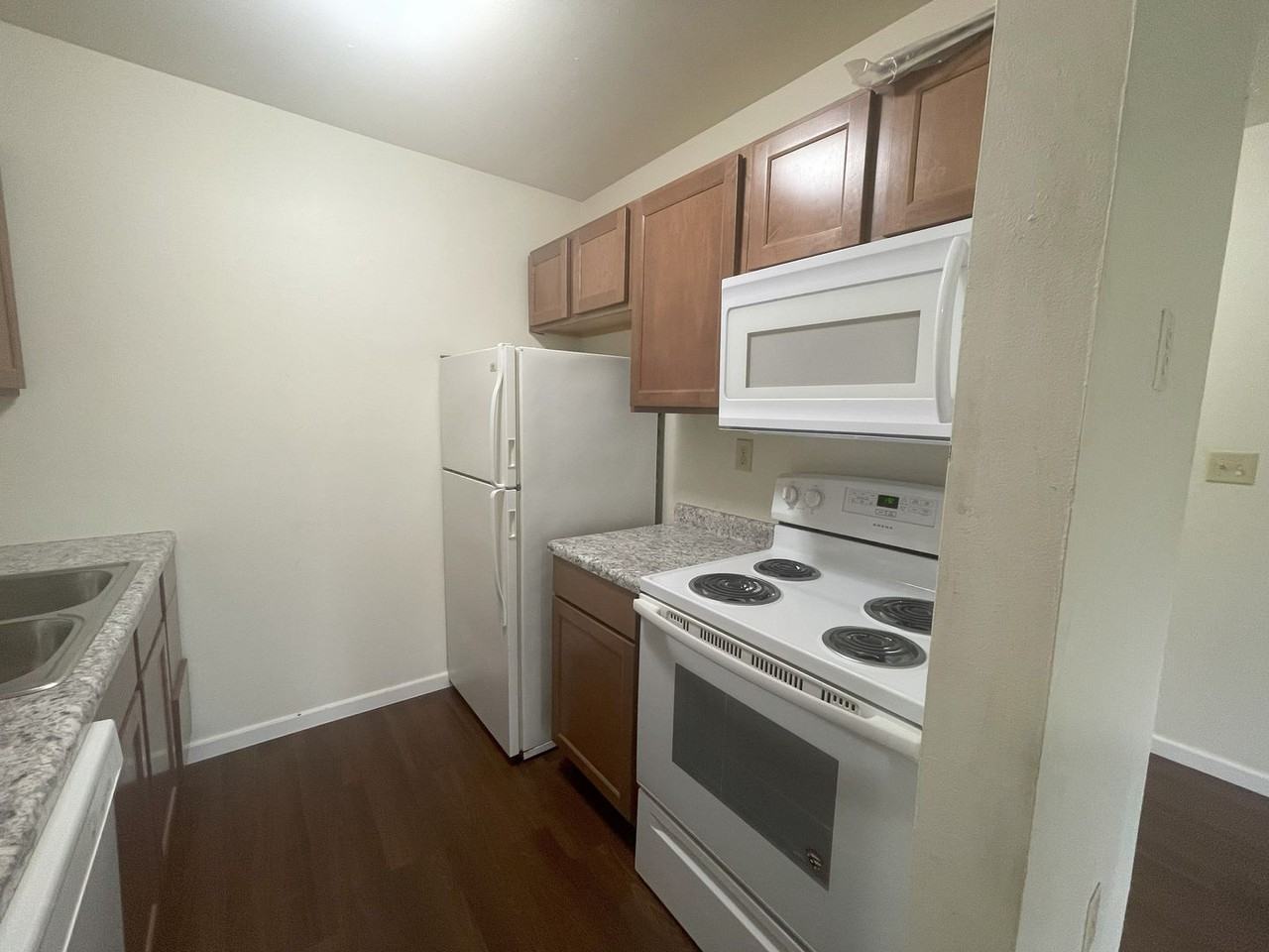 Brook Villa Apartments I - Photo 3 of 9