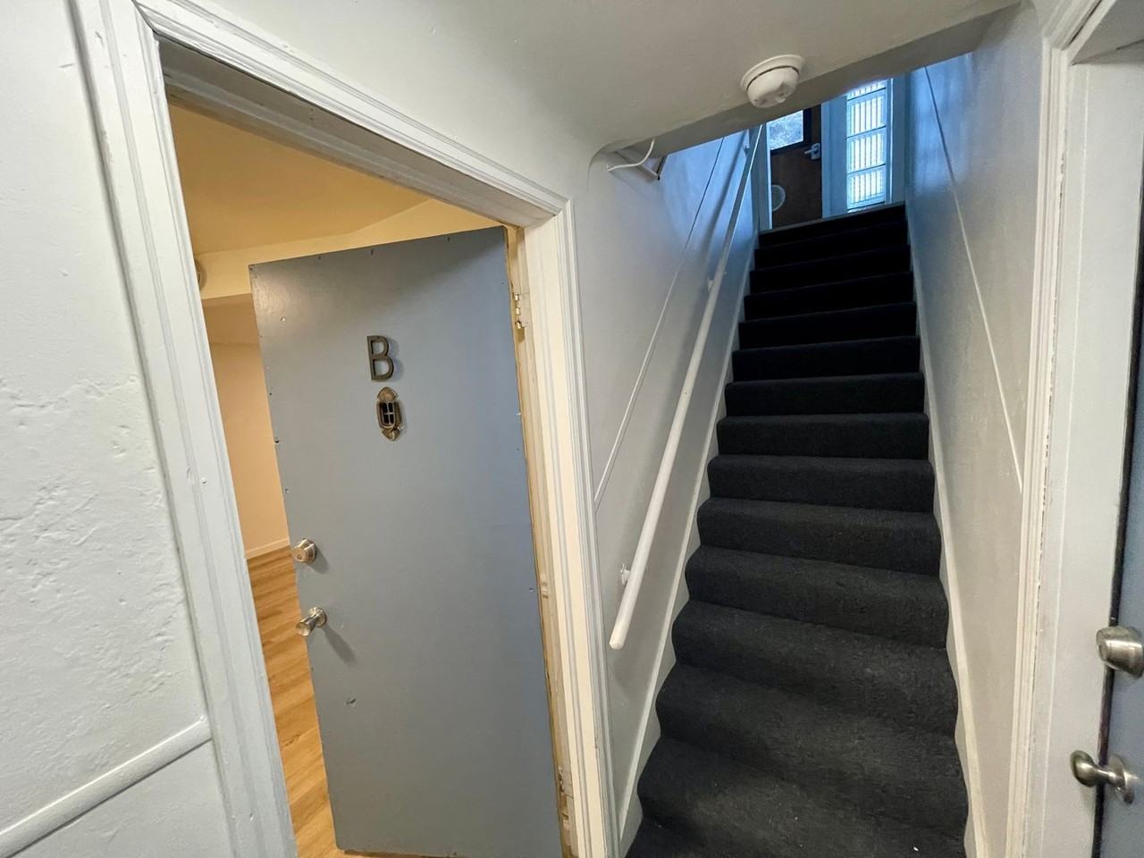 1505 W 6th Ave #B - Photo 2 of 15