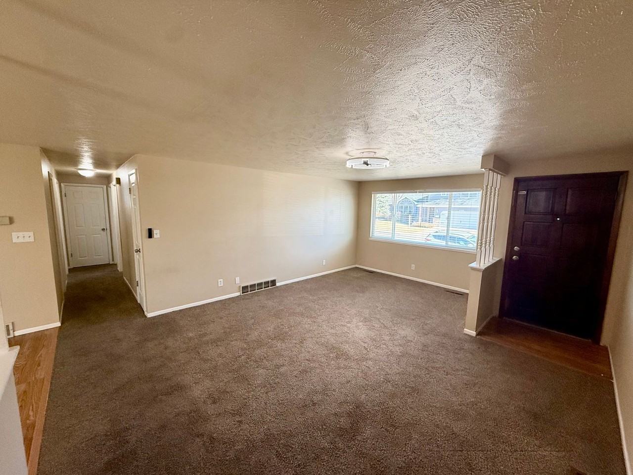 2307 Fairplay Dr - Photo 5 of 28