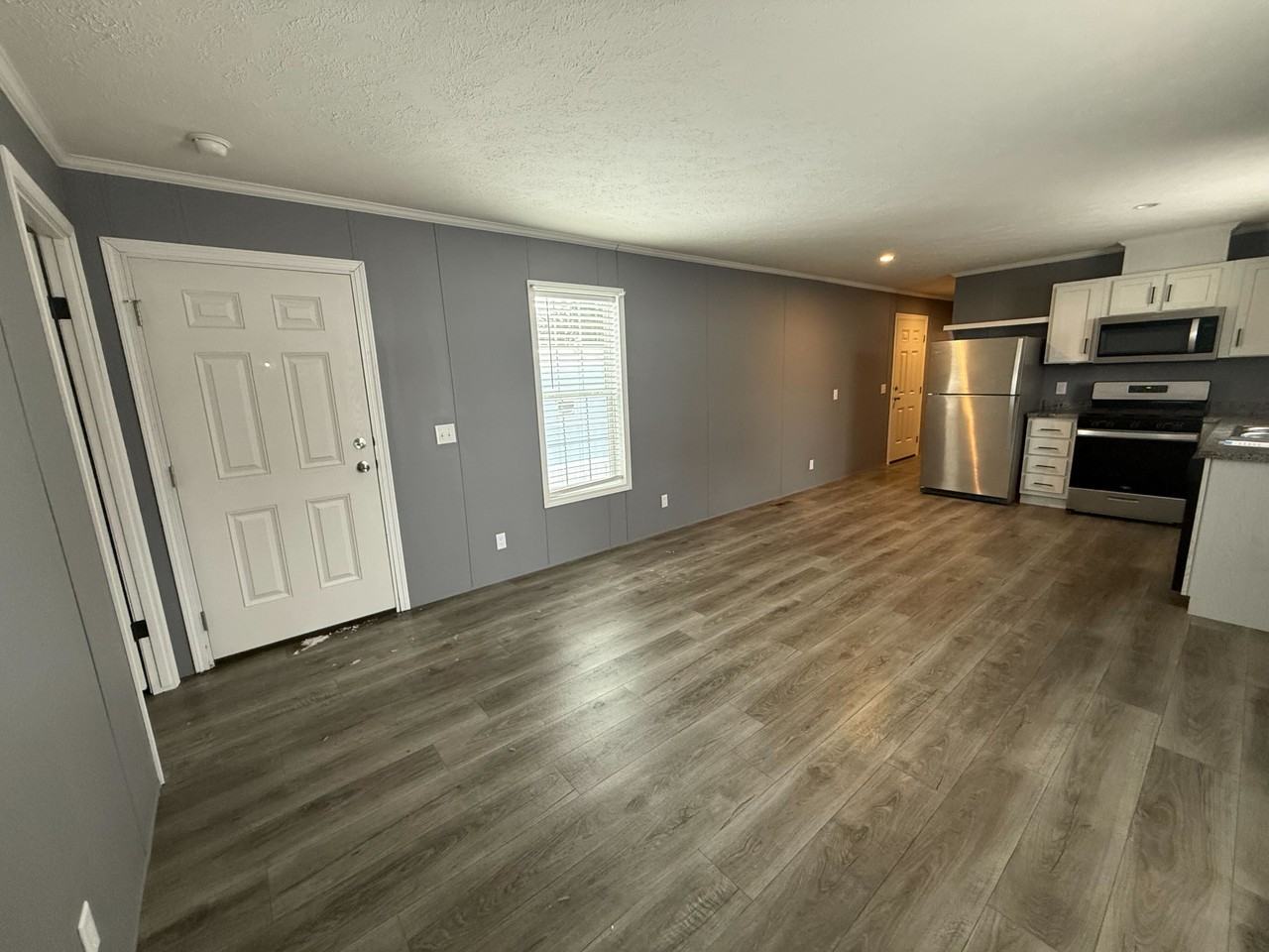 79 3rd St #79 - Photo 6 of 27