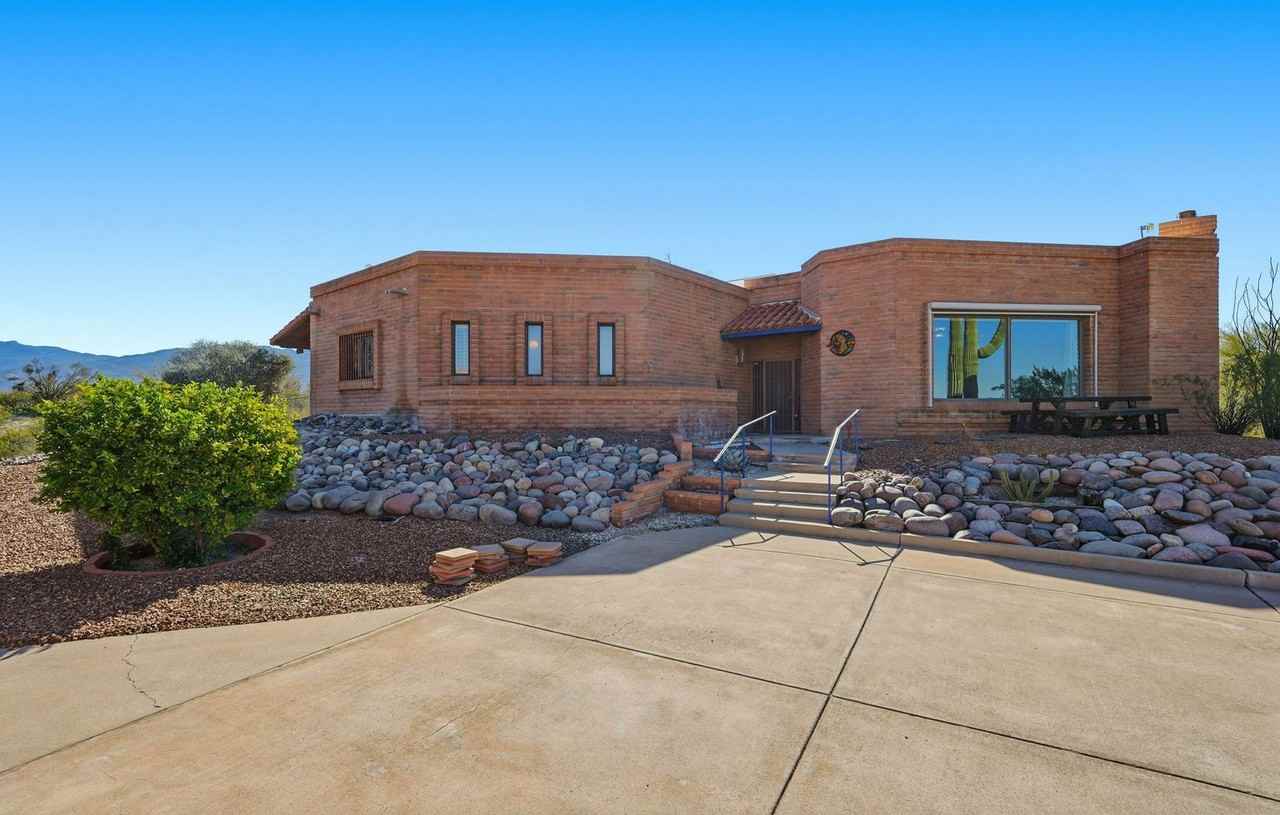 770 N Lazy J Way - Photo 6 of 50