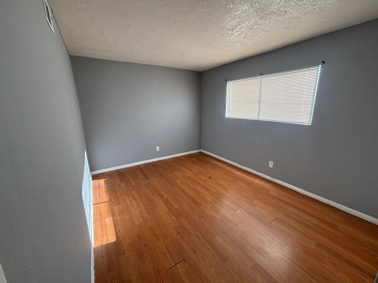 20825 Plum Canyon Rd - Photo 6 of 12