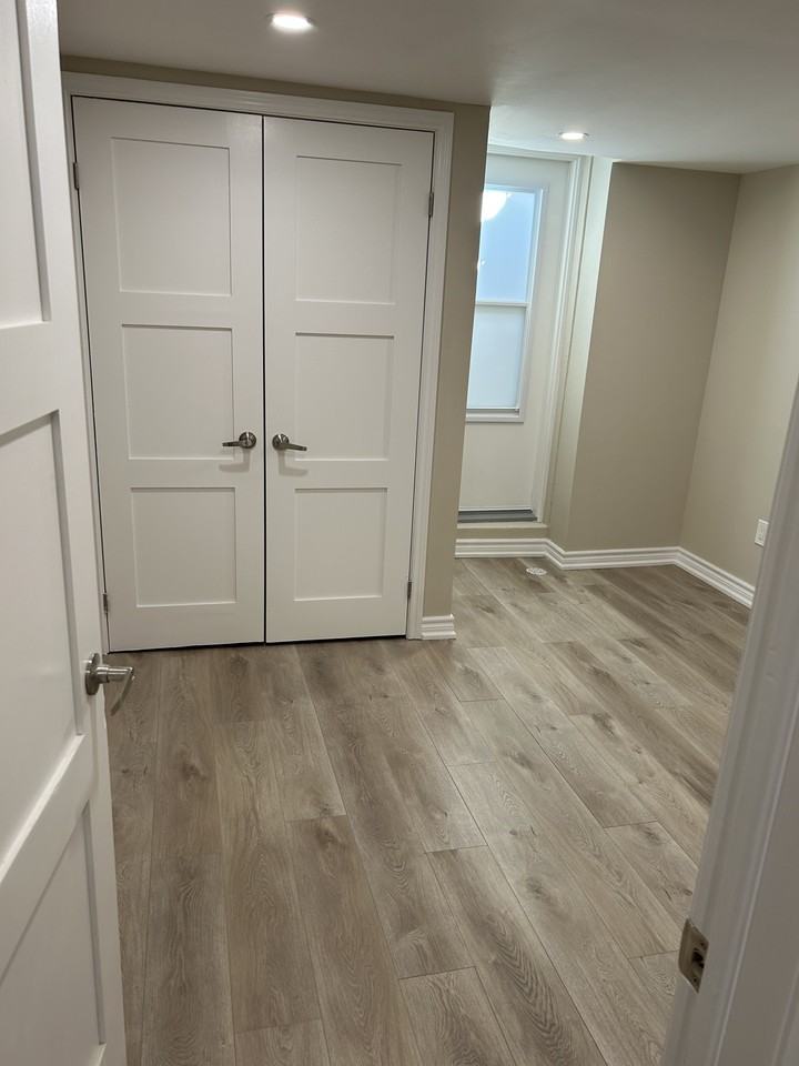 1365 King Street West - Photo 6 of 8