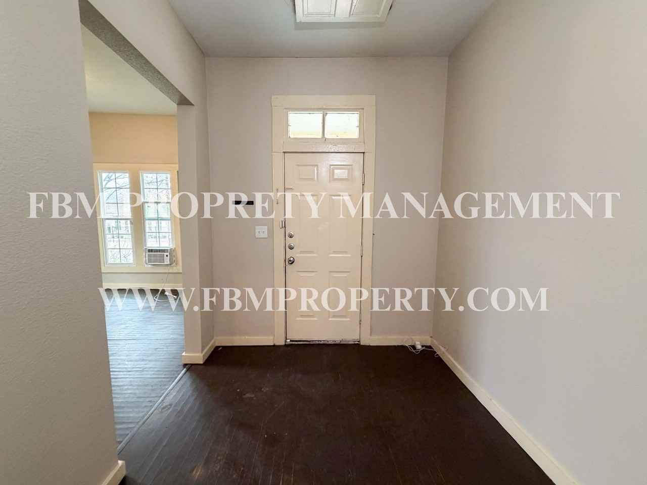 741 W Park Ave - Photo 4 of 21