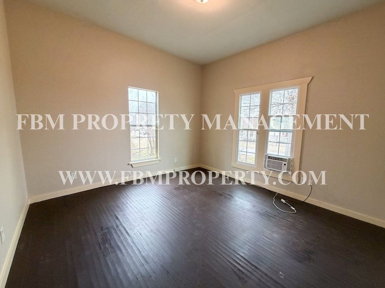 741 W Park Ave - Photo 5 of 21