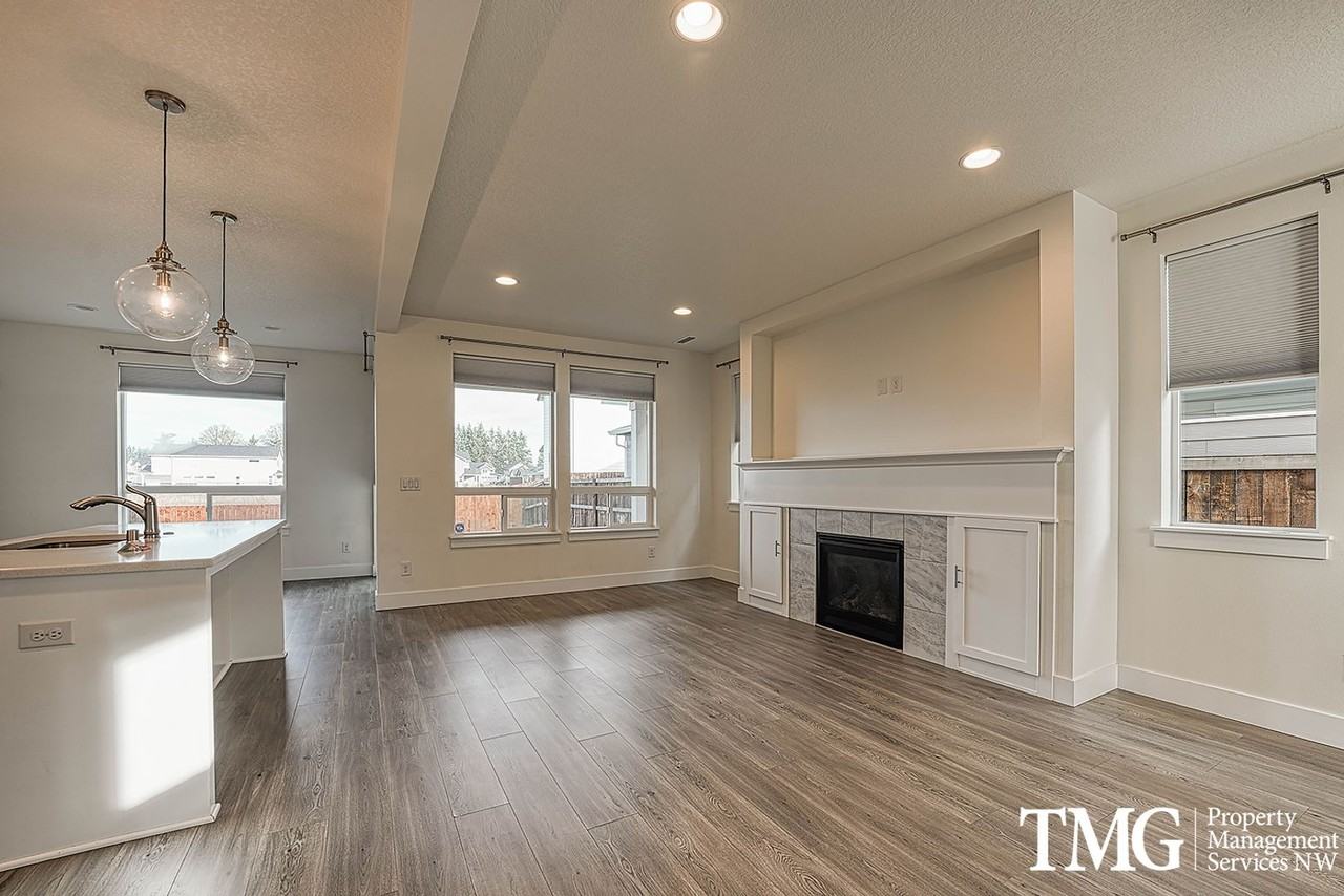 13620 Ne 110th Way - Photo 2 of 34