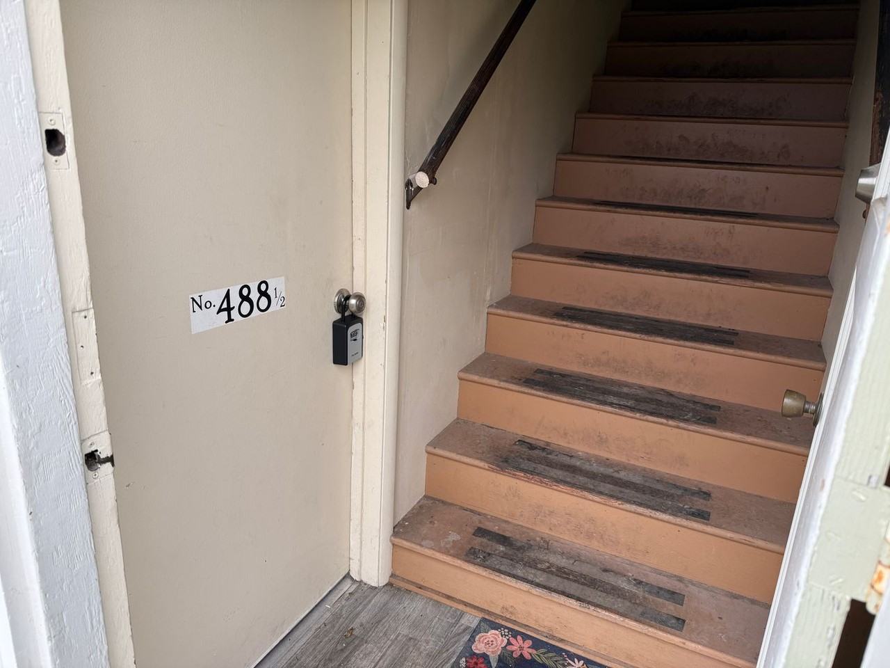 488 1/2 W N St - Photo 2 of 26