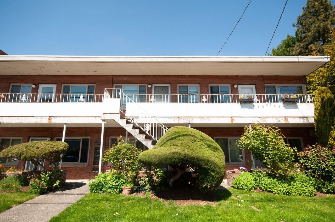 Parkway Apartments (108) - Photo 2 of 5