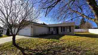 5557 N Pacific Ave - Photo 1 of 1