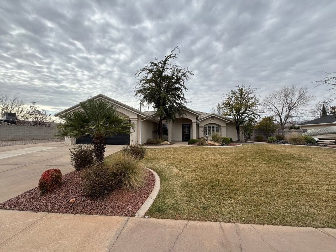2699 Crestview Dr - Photo 2 of 36