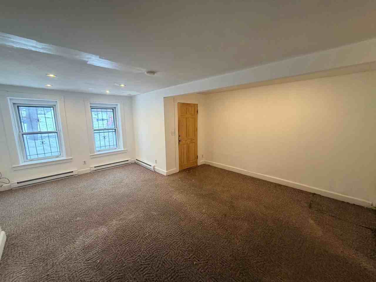 1 285.5 Hudson Avenue - Garden - Photo 2 of 7