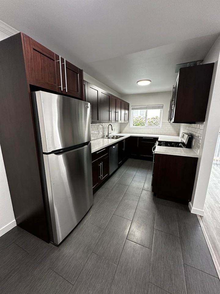 Alcott - Photo 2 of 15