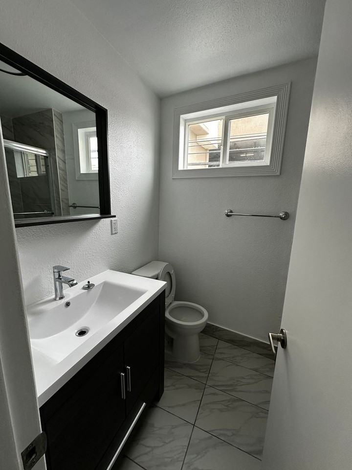 Alcott - Photo 6 of 15