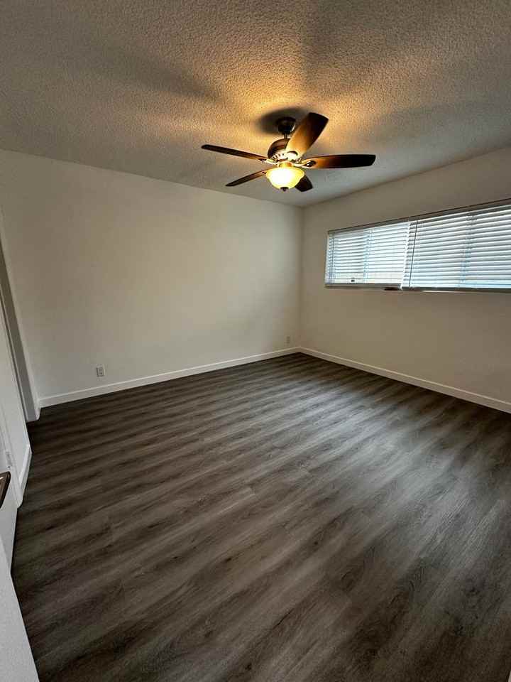 Alcott - Photo 7 of 15