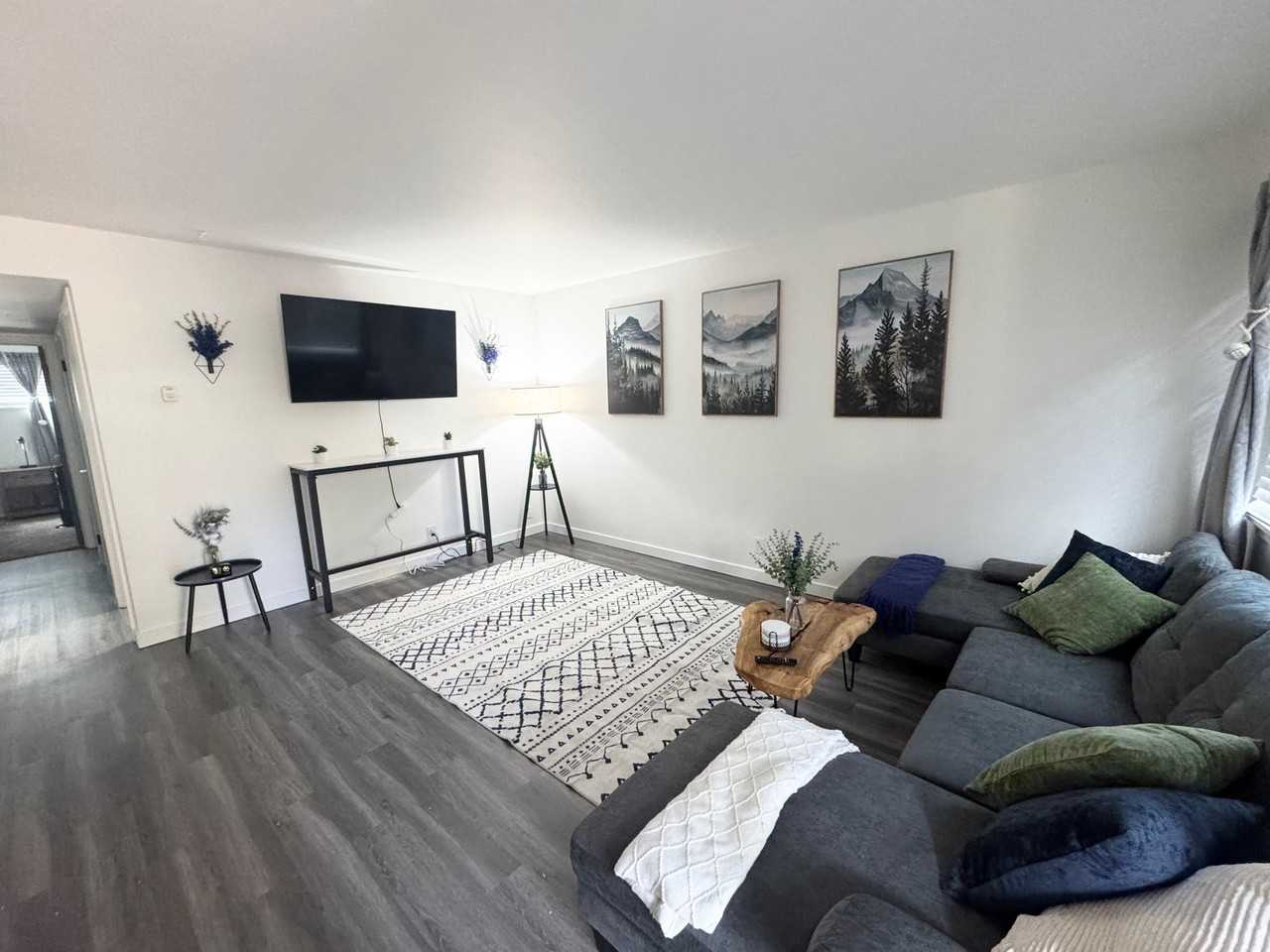 The Ivy at Cheyenne Creek - Photo 3 of 37