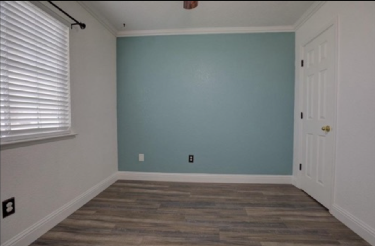 12106 Washington Rd - Photo 6 of 11