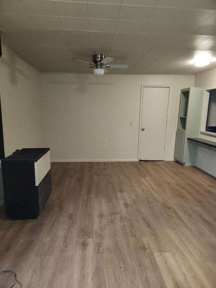 835 12th Ave - Photo 2 of 18