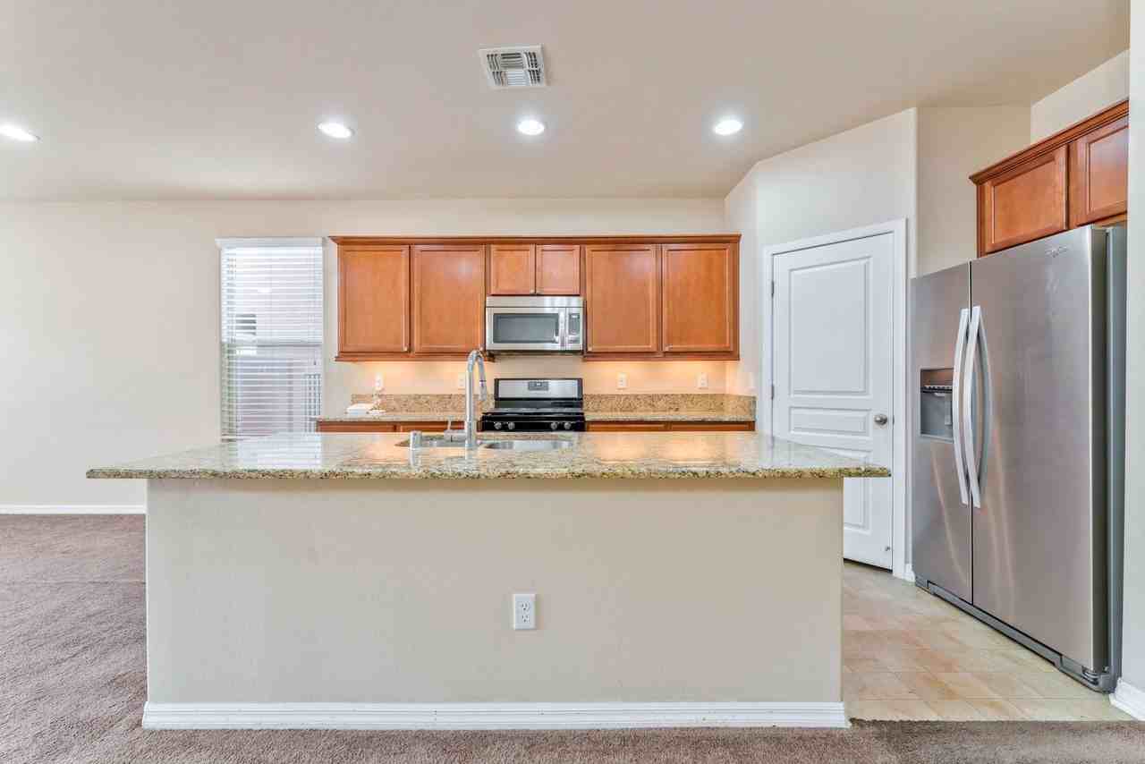 10251 Copalito Dr - Photo 6 of 22