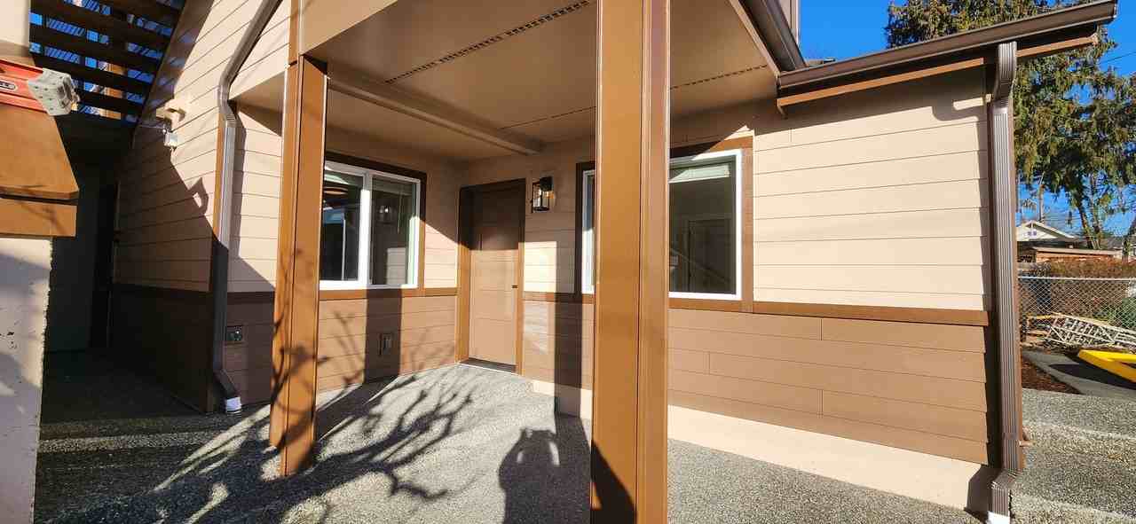 3213150 - Photo 3 of 43