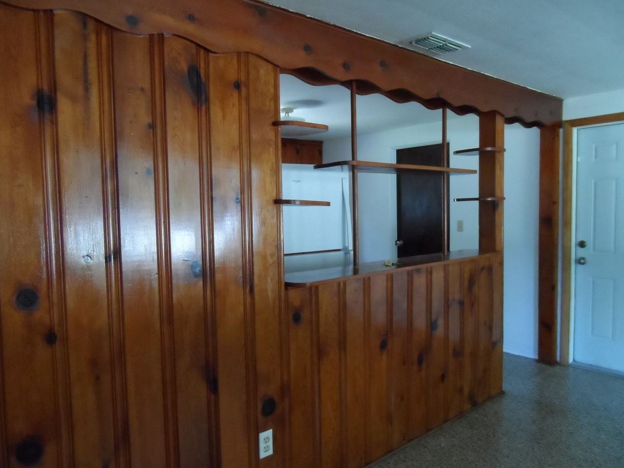 102 Highland Ave - Photo 4 of 13