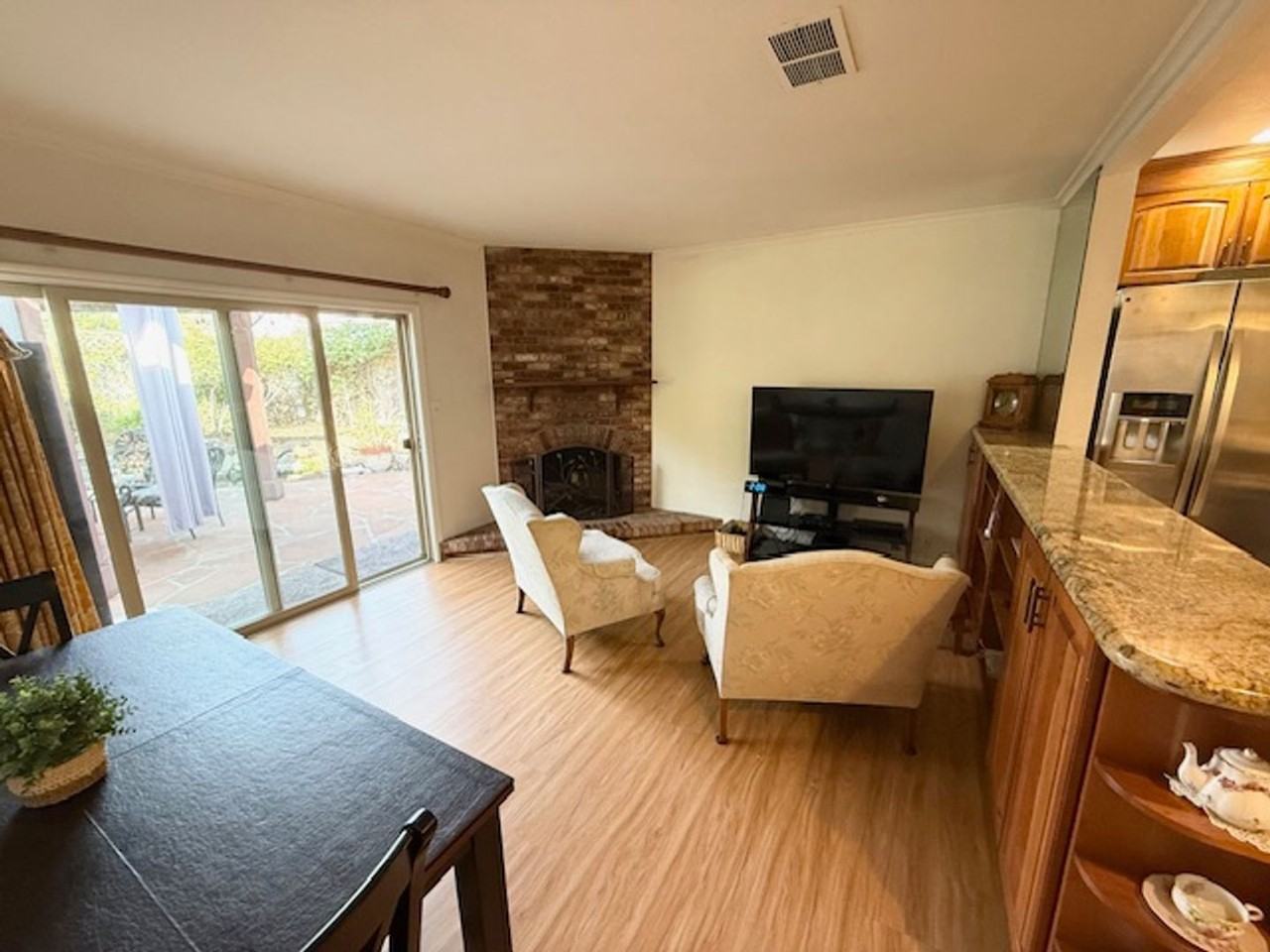 4741 Golden Rd - Photo 5 of 12