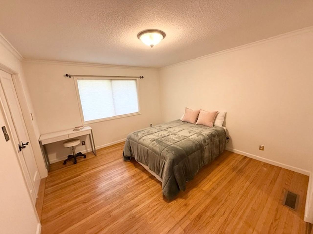 4741 Golden Rd - Photo 7 of 12