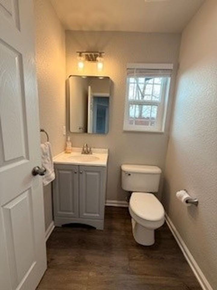 940 Beth Page Ct - Photo 4 of 19