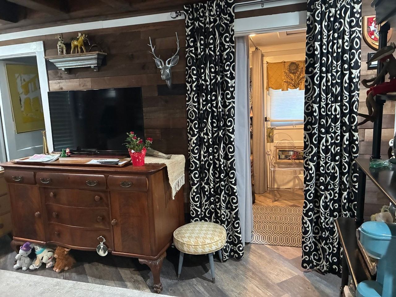 110 Mimosa Dr - Photo 6 of 11