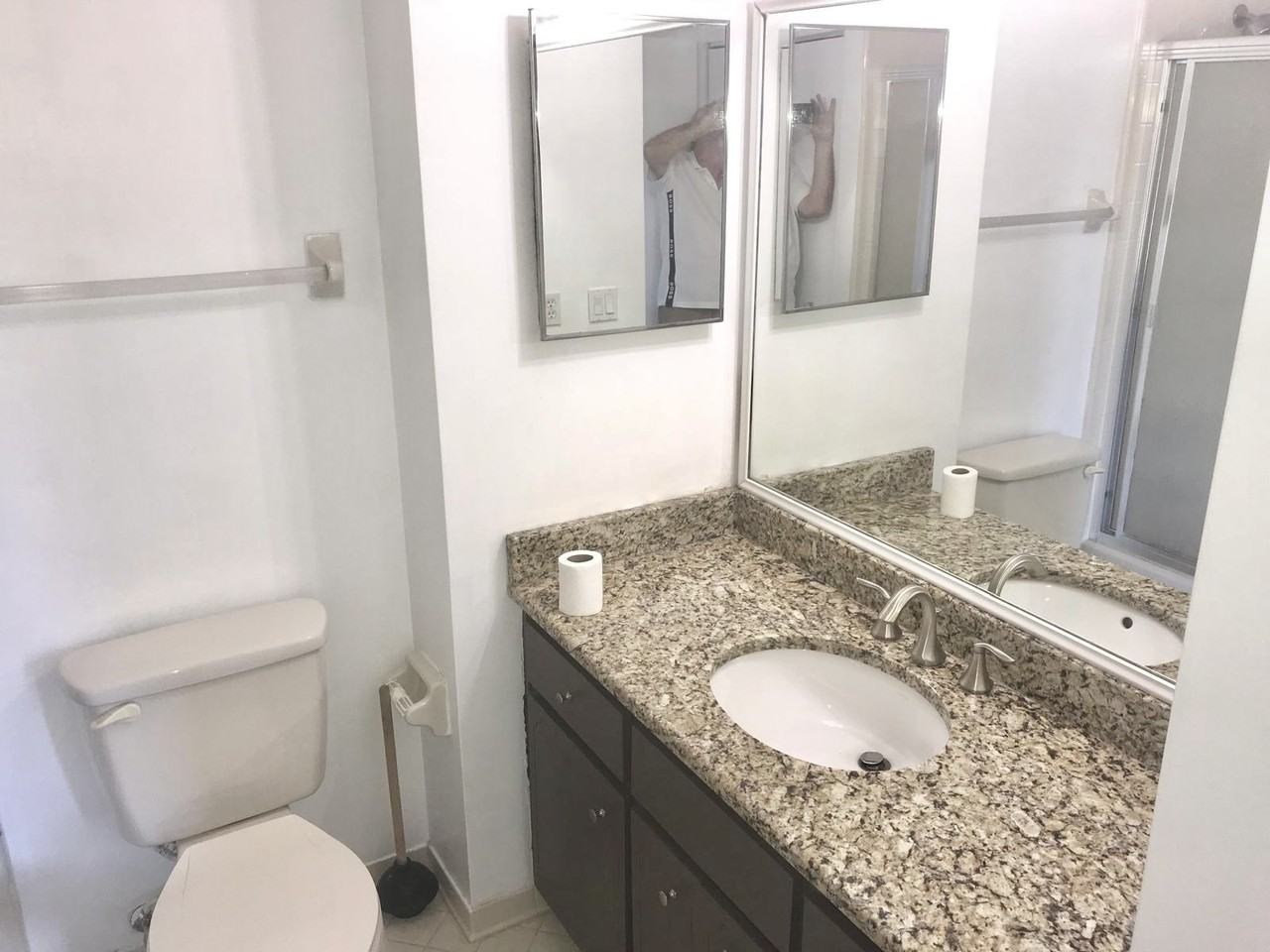 112 Oakwood Village Cir #1 - Photo 2 of 13