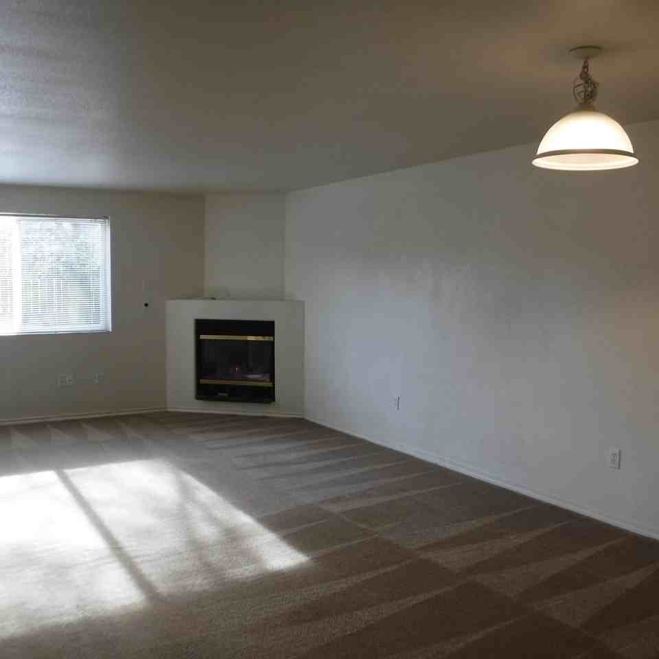 2150 Sw Canyon Dr #2 - Photo 7 of 14