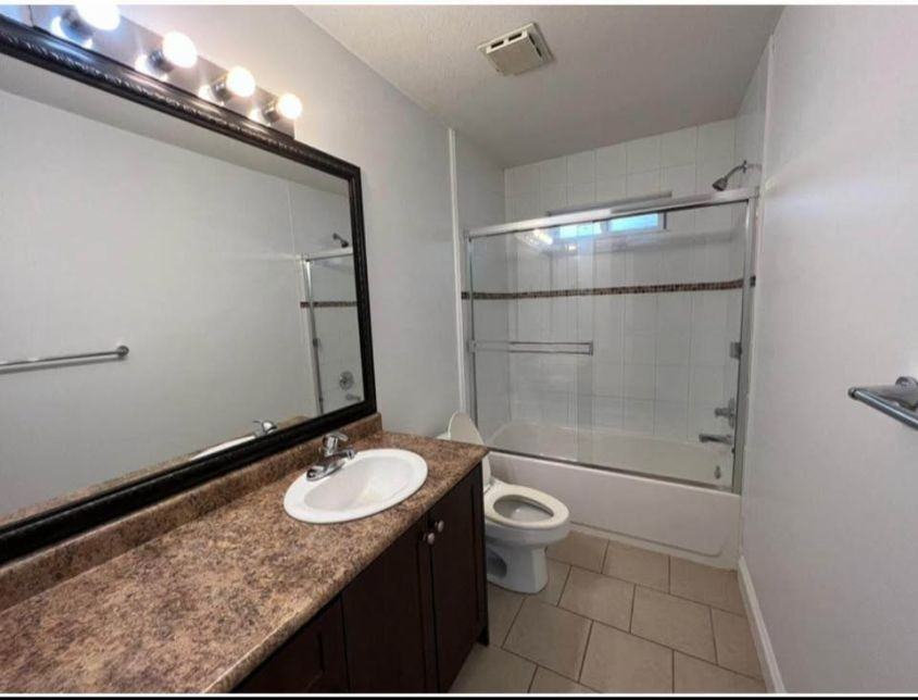 5933 128A Street #5933 - Photo 7 of 12