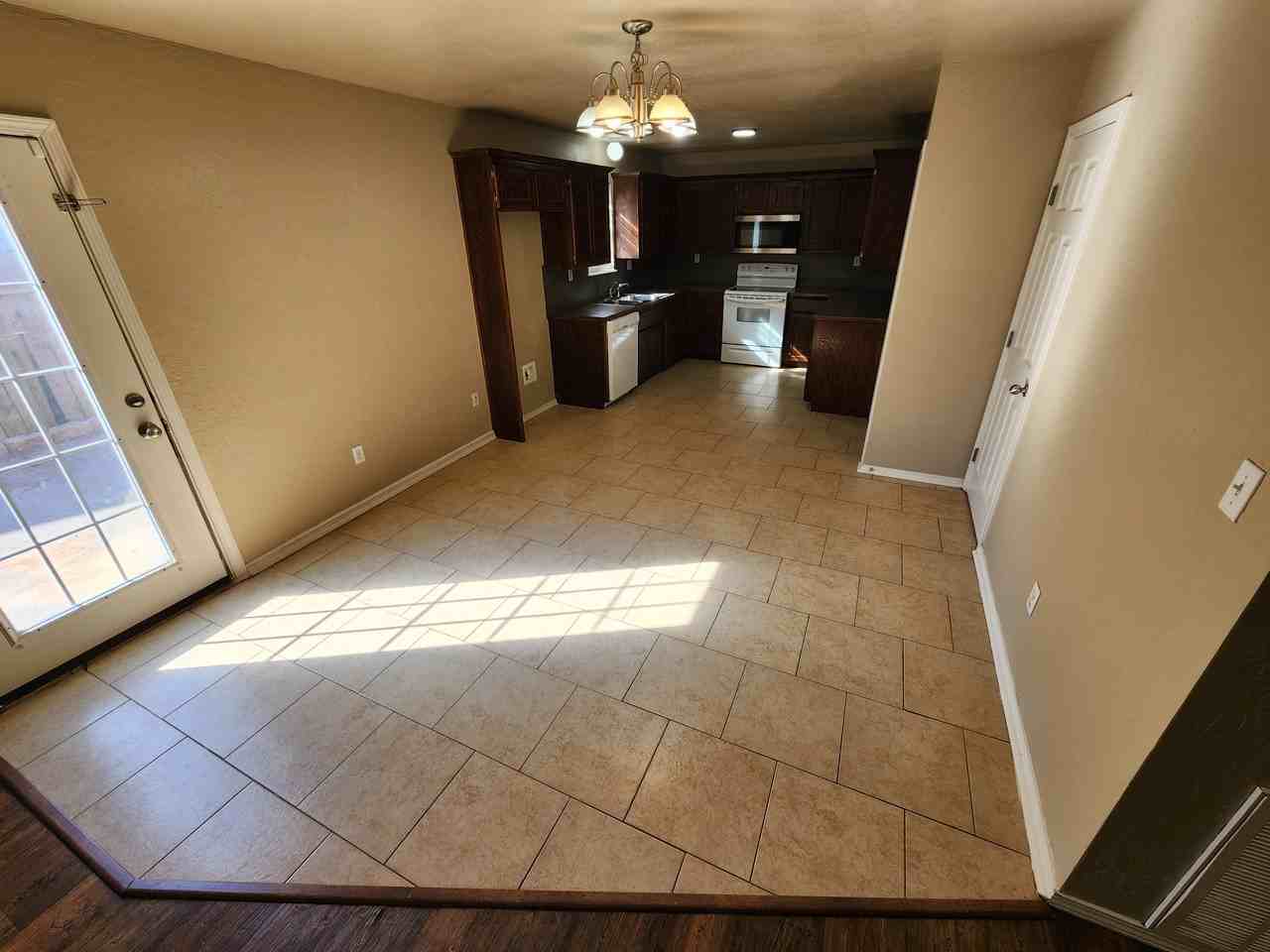 13573 County Road 3614 - Photo 2 of 12